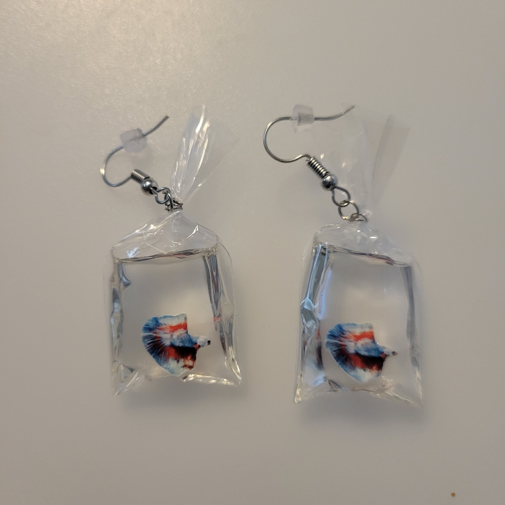 Fish earrings - Picture 3 of 5